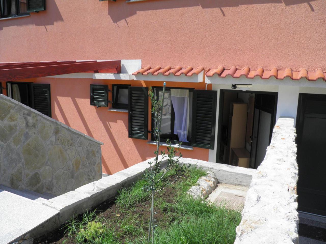 Apartments Pintar Zarok Baška Exterior foto