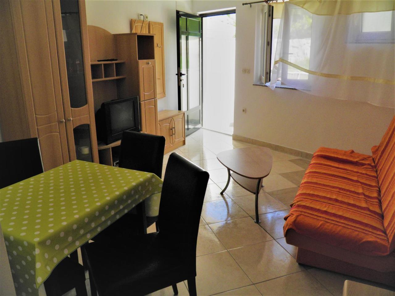 Apartments Pintar Zarok Baška Exterior foto